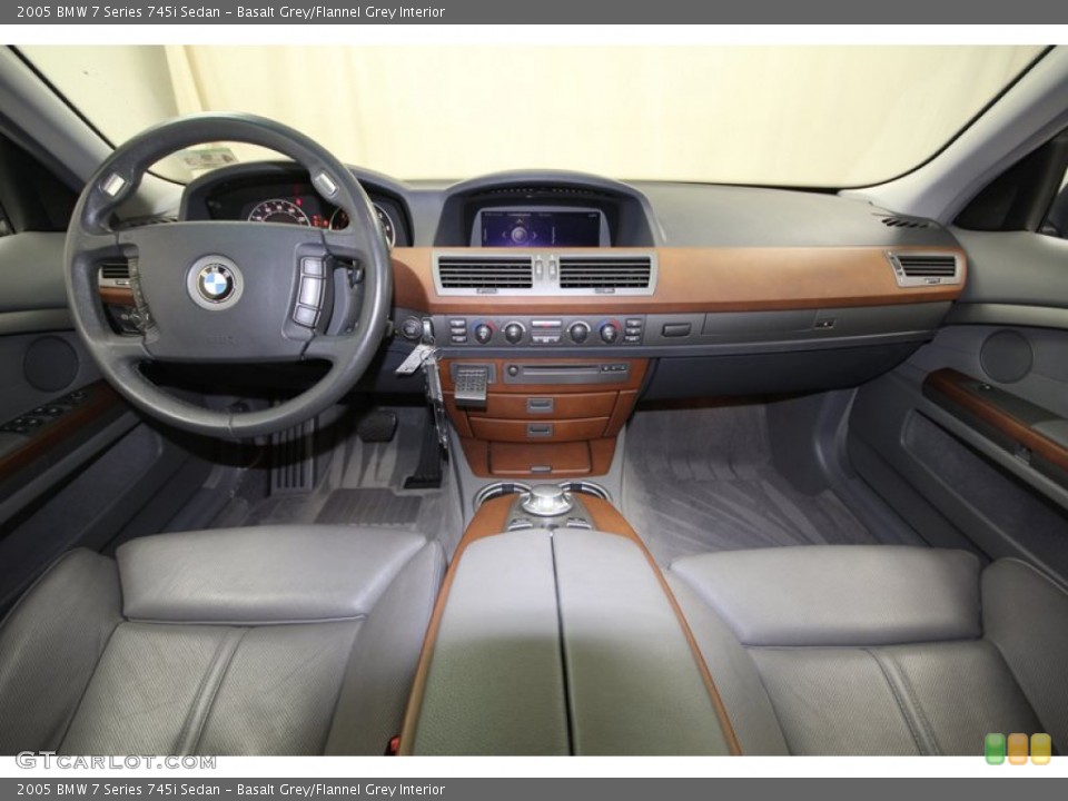 Basalt Grey/Flannel Grey Interior Dashboard for the 2005 BMW 7 Series 745i Sedan #76918611