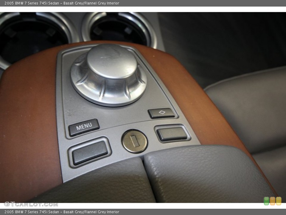 Basalt Grey/Flannel Grey Interior Controls for the 2005 BMW 7 Series 745i Sedan #76918931