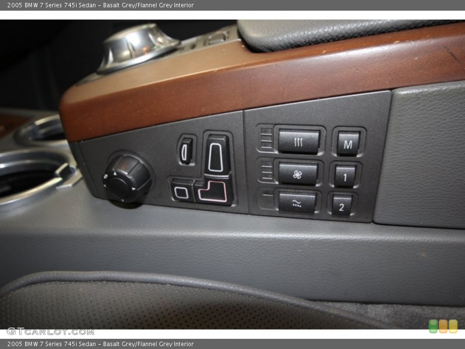 Basalt Grey/Flannel Grey Interior Controls for the 2005 BMW 7 Series 745i Sedan #76918974
