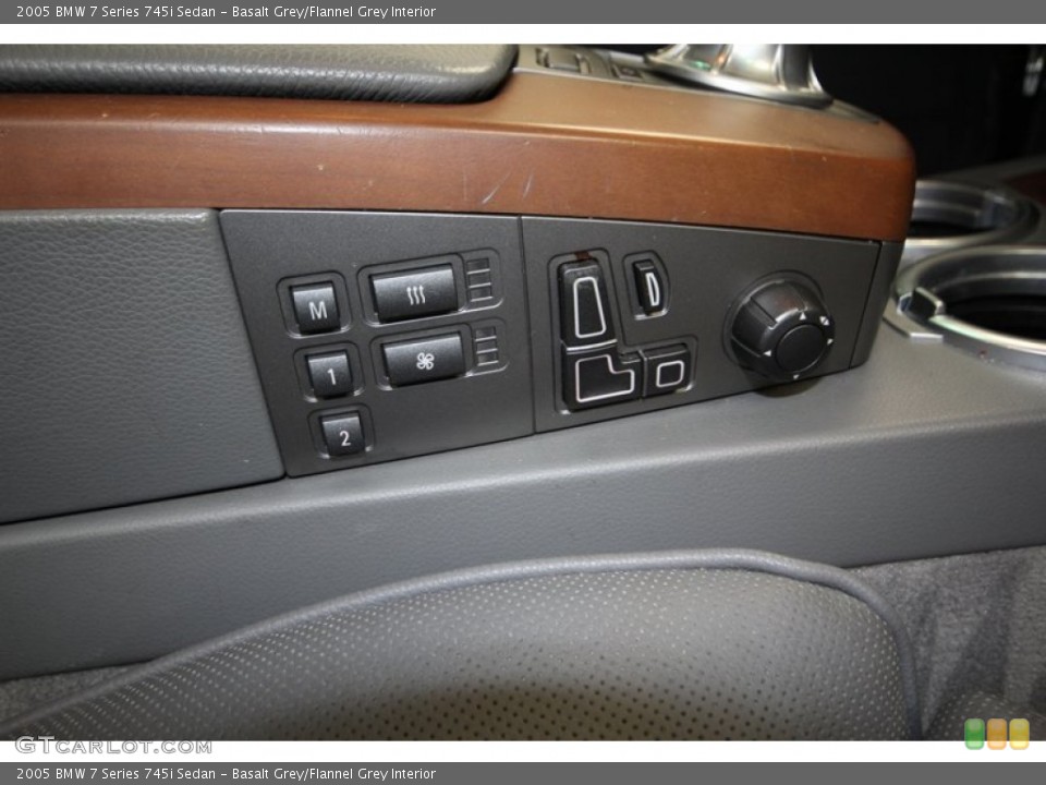 Basalt Grey/Flannel Grey Interior Controls for the 2005 BMW 7 Series 745i Sedan #76919317