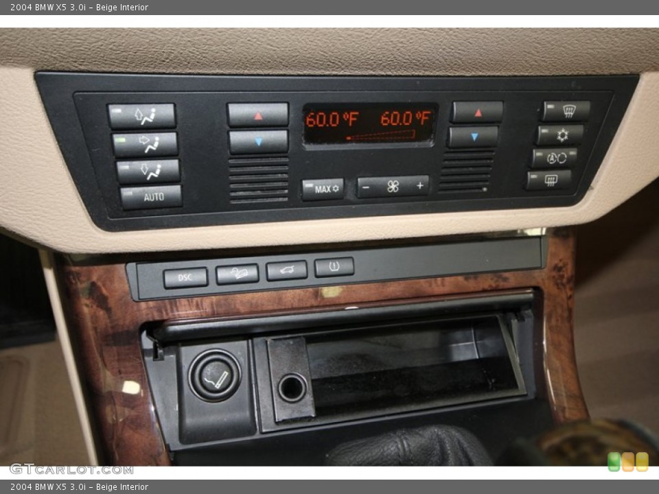 Beige Interior Controls for the 2004 BMW X5 3.0i #76920591