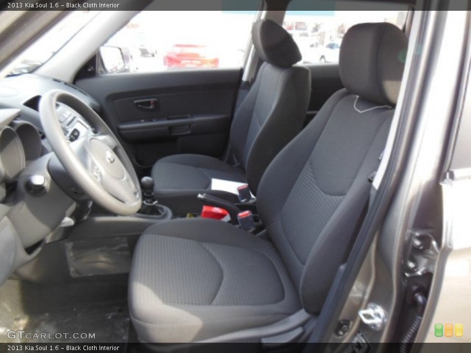 Black Cloth Interior Front Seat for the 2013 Kia Soul 1.6 #76932328