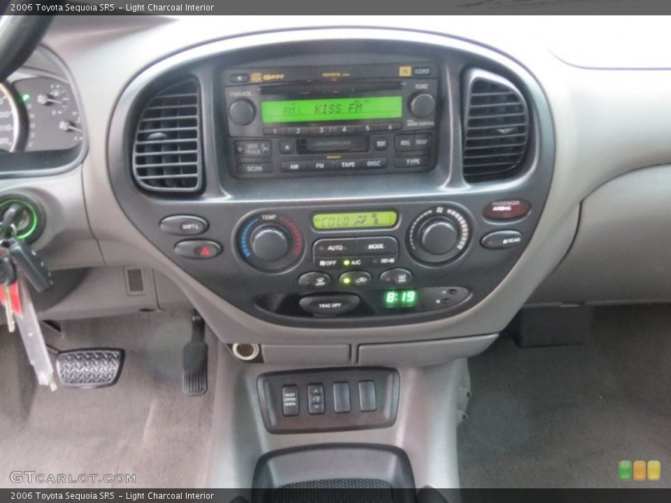 Light Charcoal Interior Controls for the 2006 Toyota Sequoia SR5 #76932662