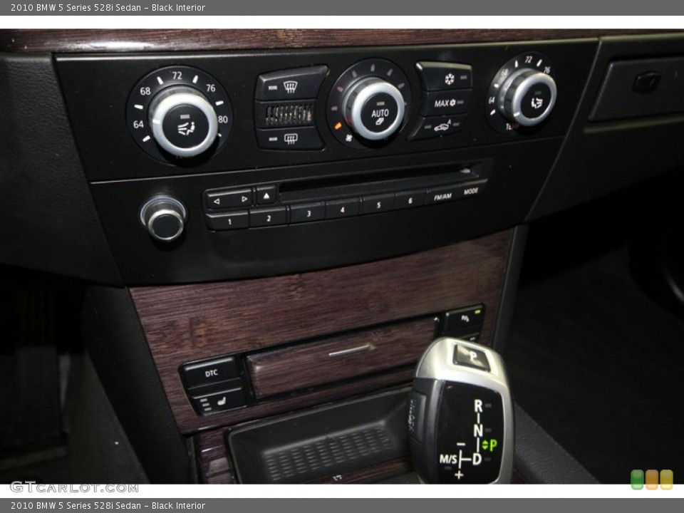 Black Interior Controls for the 2010 BMW 5 Series 528i Sedan #76935832