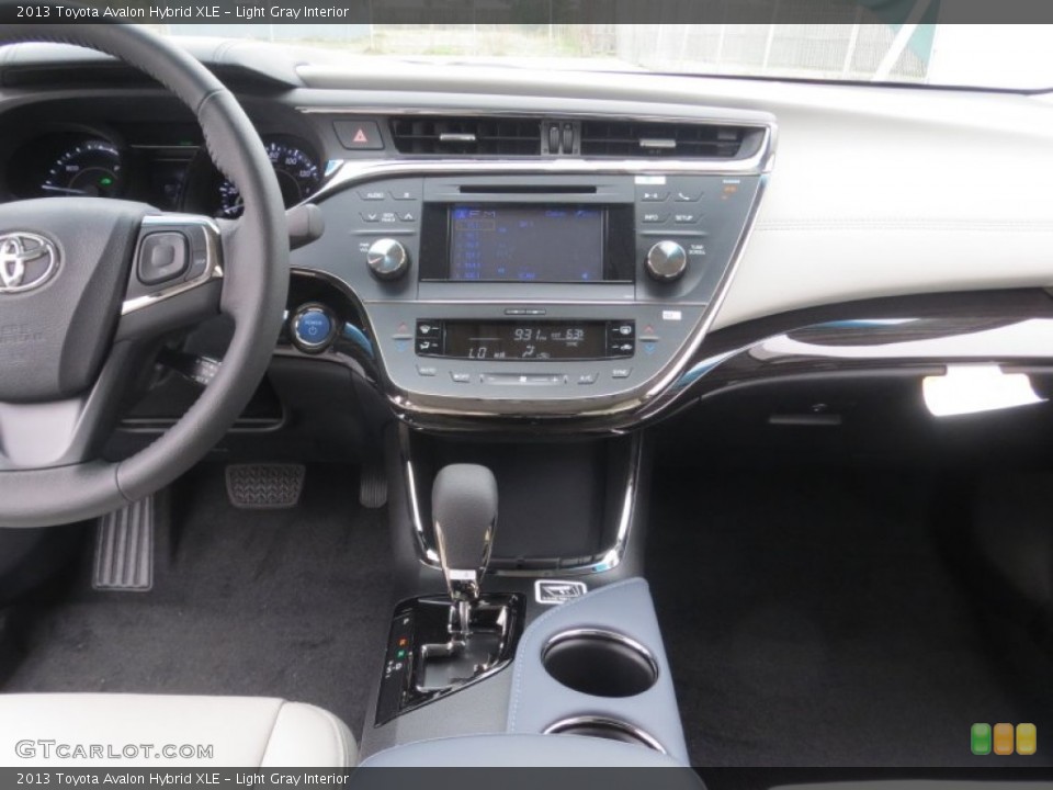Light Gray Interior Controls for the 2013 Toyota Avalon Hybrid XLE #76937059