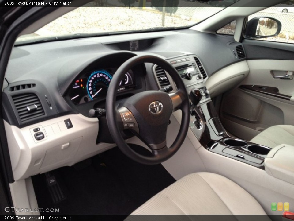 Gray 2009 Toyota Venza Interiors