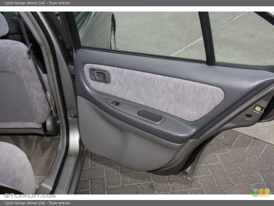 Dusk Interior Door Panel for the 1999 Nissan Altima GXE #76942951