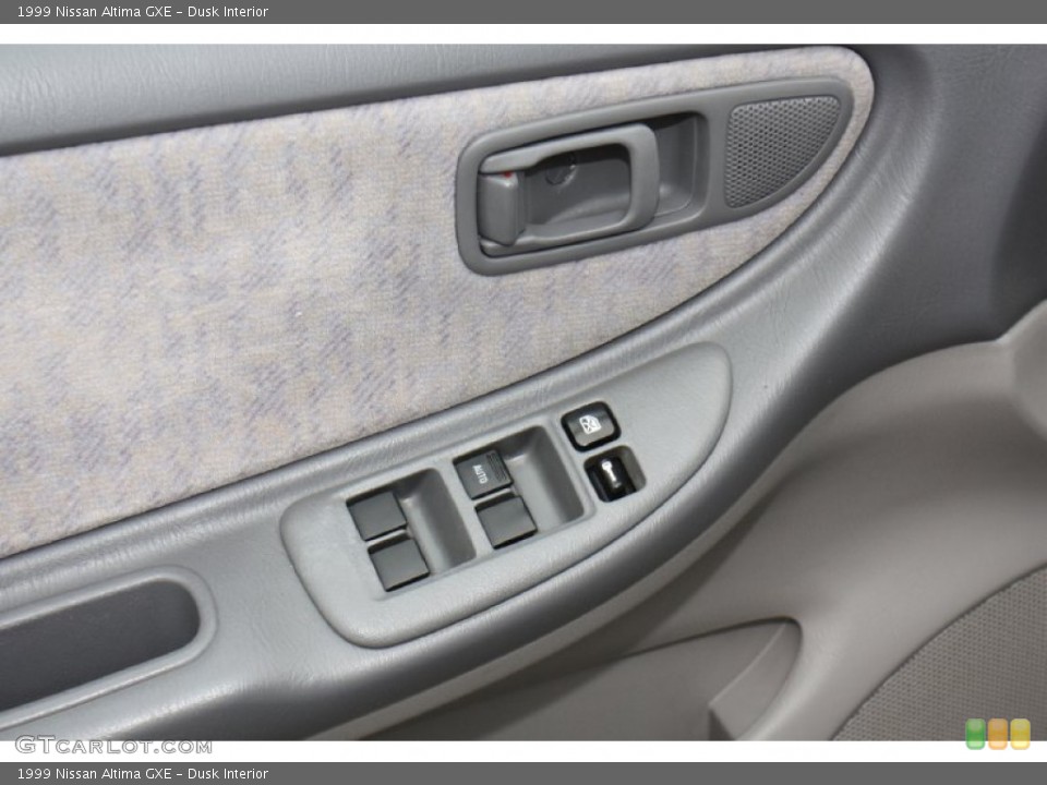 Dusk Interior Controls for the 1999 Nissan Altima GXE #76943008