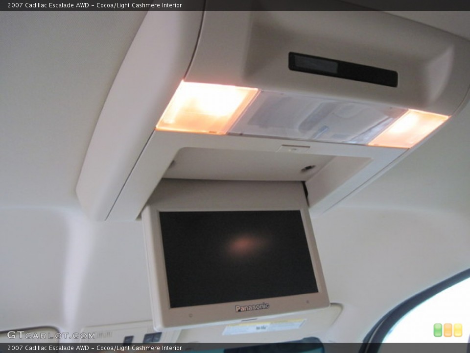 Cocoa/Light Cashmere Interior Entertainment System for the 2007 Cadillac Escalade AWD #76944290