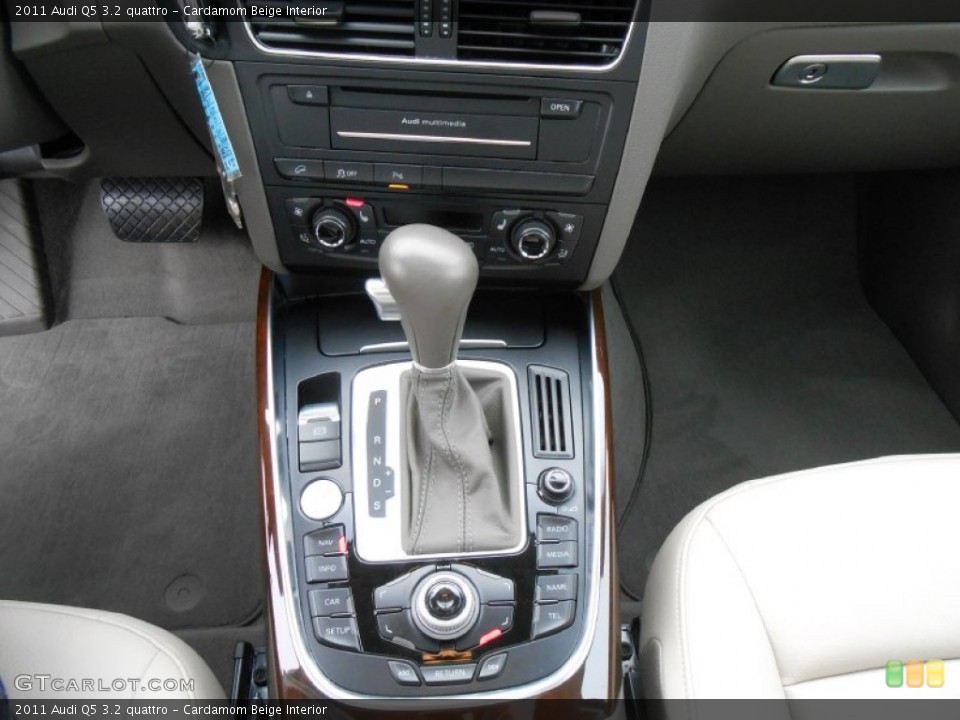 Cardamom Beige Interior Transmission for the 2011 Audi Q5 3.2 quattro #76944675