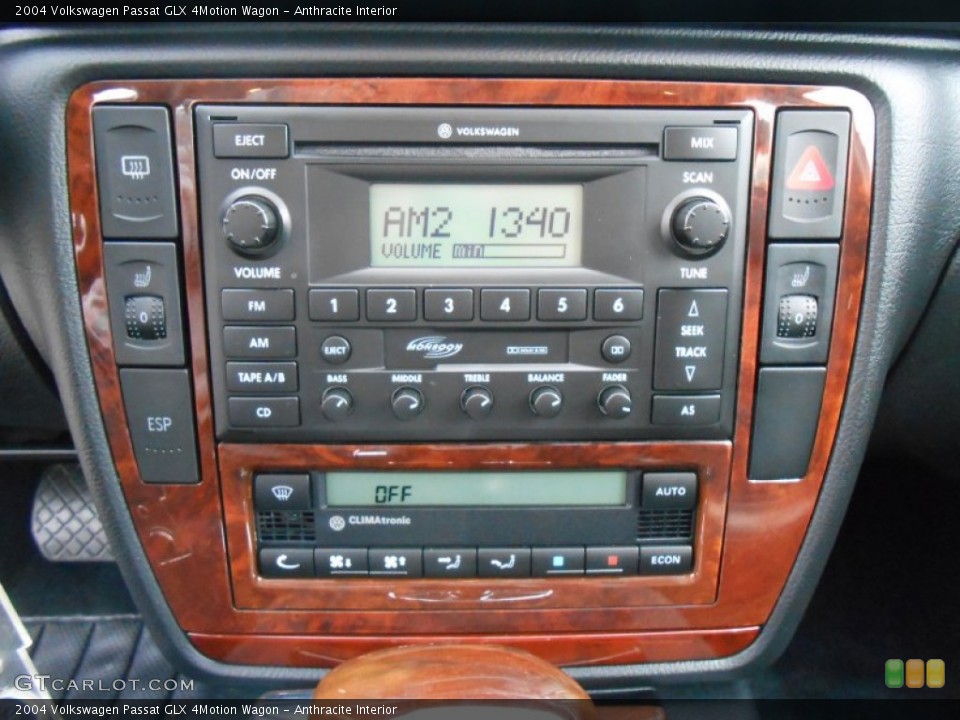 Anthracite Interior Controls for the 2004 Volkswagen Passat GLX 4Motion Wagon #76946043