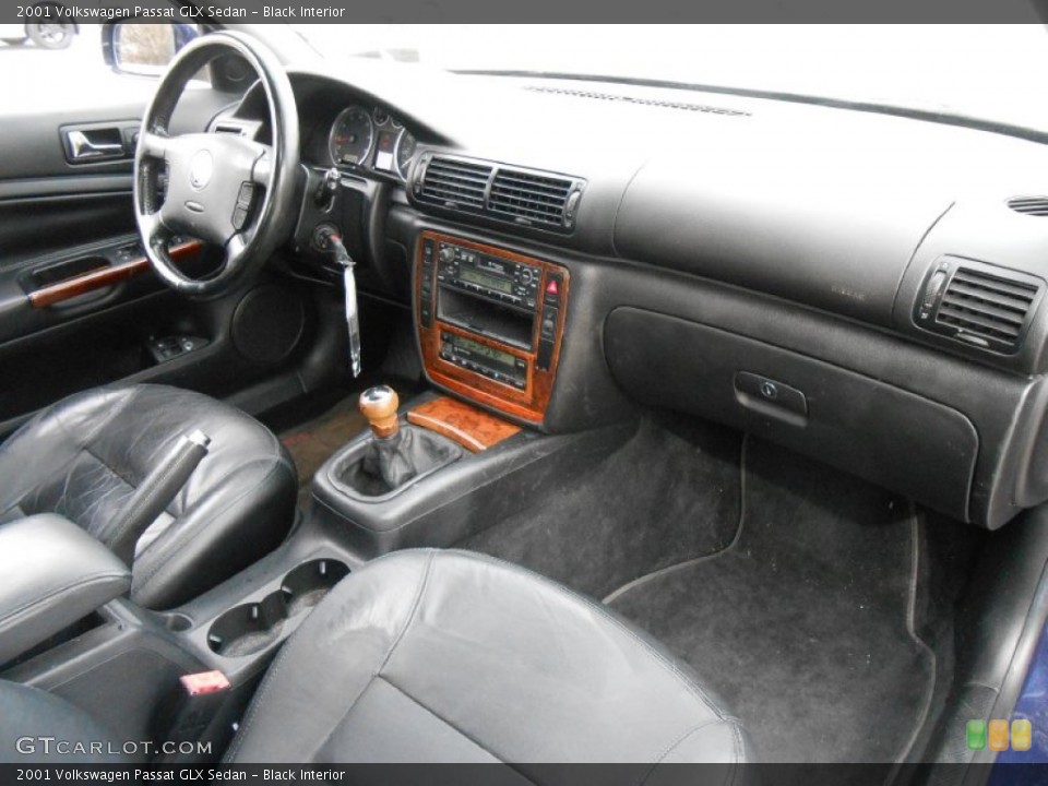 Black Interior Dashboard for the 2001 Volkswagen Passat GLX Sedan #76947942