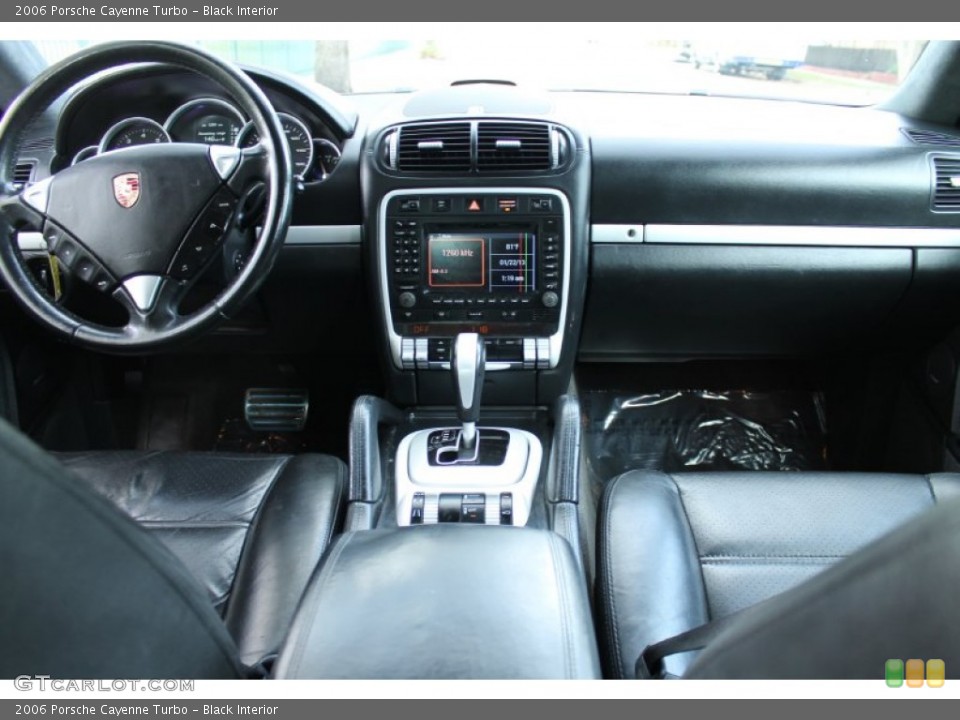 Black Interior Dashboard for the 2006 Porsche Cayenne Turbo #76950636
