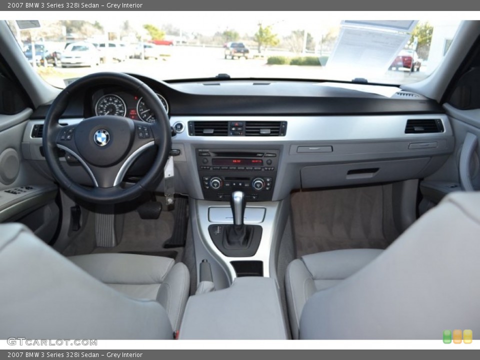 Grey Interior Dashboard for the 2007 BMW 3 Series 328i Sedan #76958770