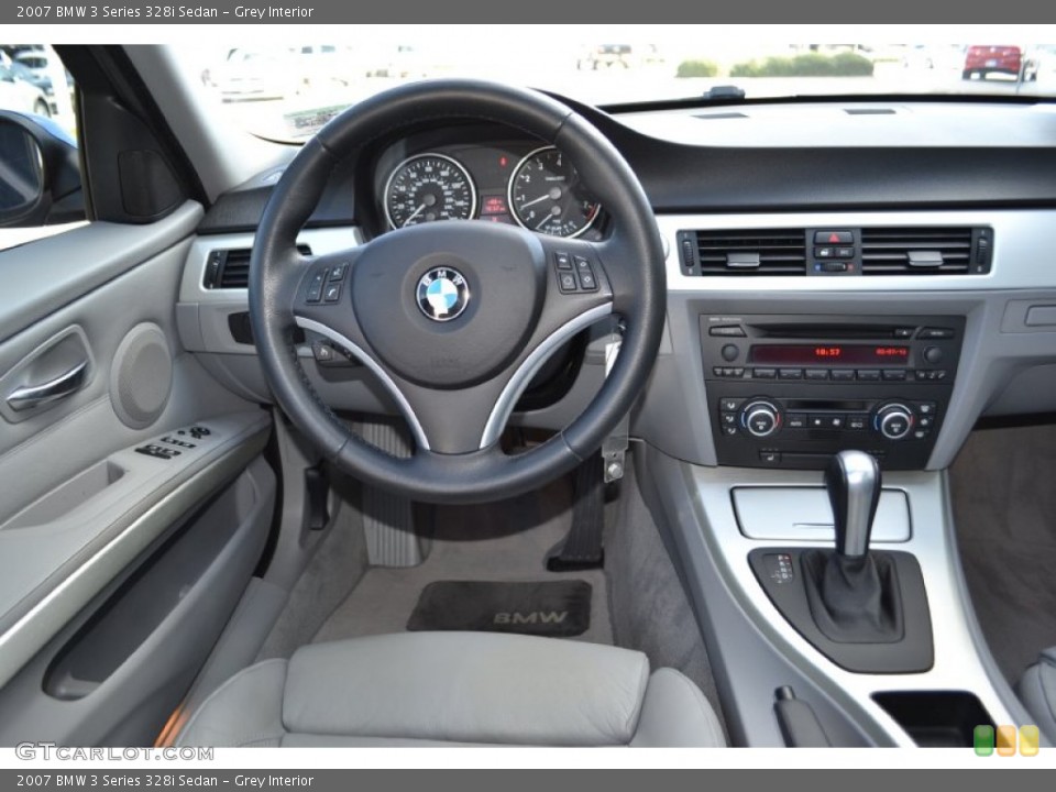 Grey Interior Dashboard for the 2007 BMW 3 Series 328i Sedan #76958794