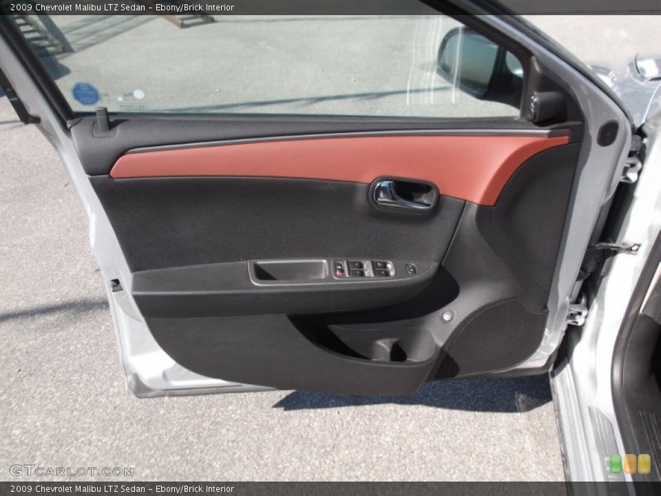 Ebony/Brick Interior Door Panel for the 2009 Chevrolet Malibu LTZ Sedan #76959454