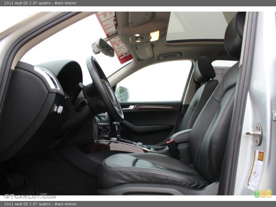Black Interior Photo for the 2011 Audi Q5 2.0T quattro #76966936