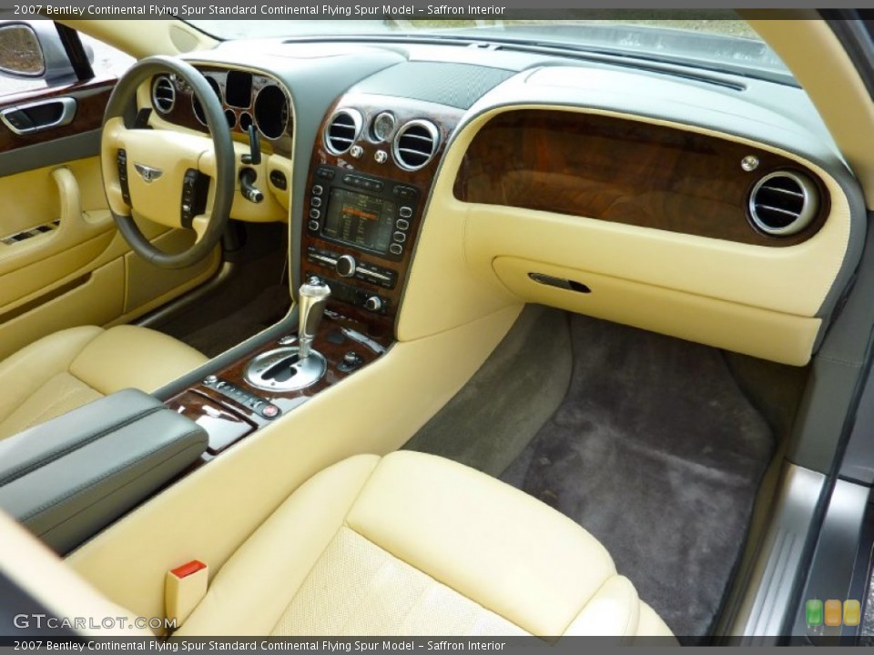 Saffron Interior Dashboard for the 2007 Bentley Continental Flying Spur  #76970553