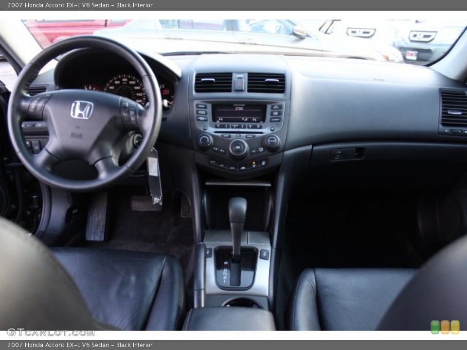 Black Interior Dashboard for the 2007 Honda Accord EX-L V6 Sedan #76970866