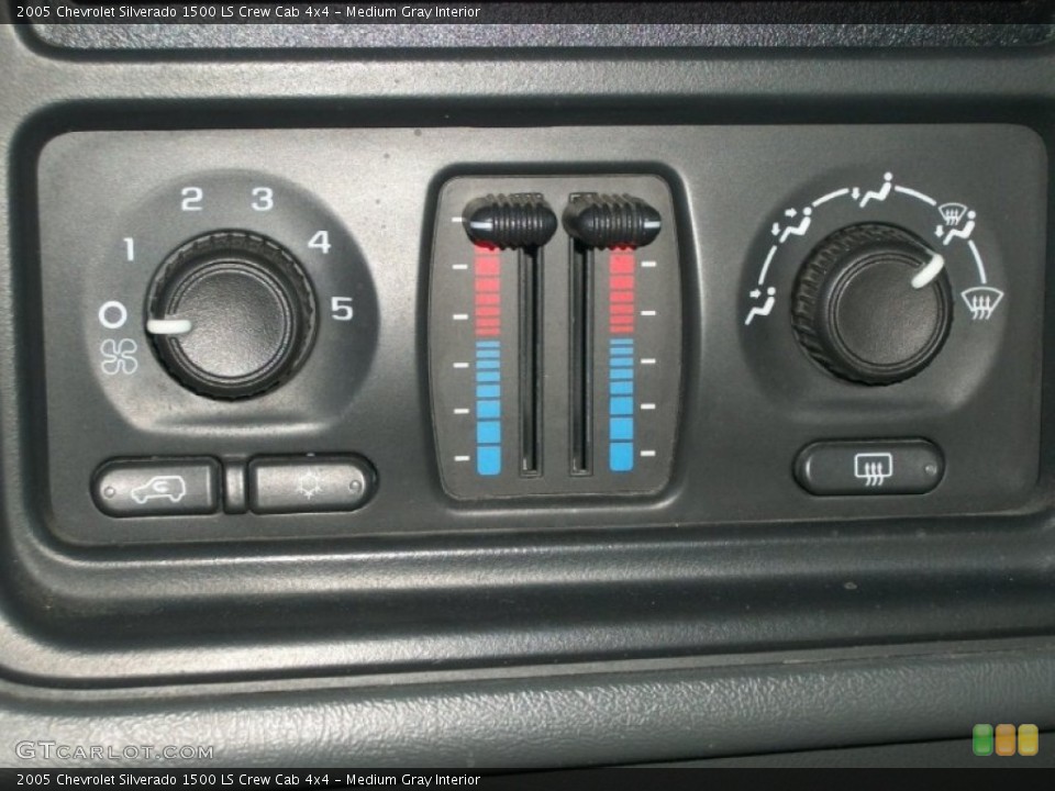 Medium Gray Interior Controls for the 2005 Chevrolet Silverado 1500 LS Crew Cab 4x4 #76979863