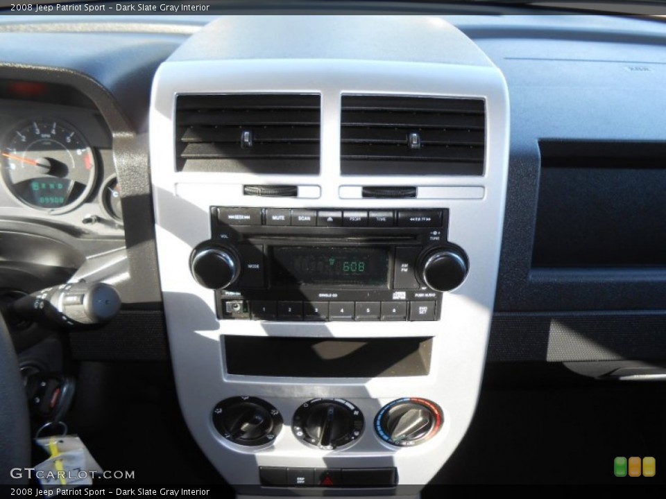 Dark Slate Gray Interior Controls for the 2008 Jeep Patriot Sport #76982565
