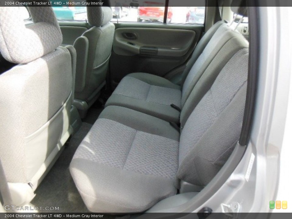 Medium Gray Interior Rear Seat for the 2004 Chevrolet Tracker LT 4WD #76985288