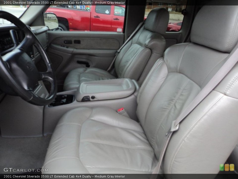 Medium Gray Interior Photo for the 2001 Chevrolet Silverado 3500 LT Extended Cab 4x4 Dually #76990647