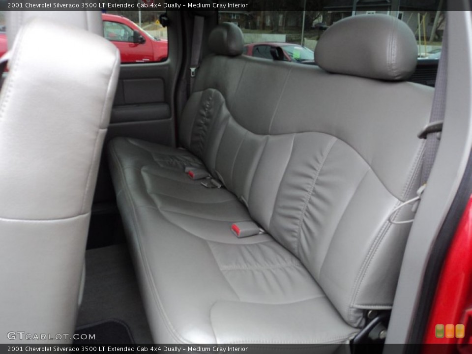 Medium Gray Interior Rear Seat for the 2001 Chevrolet Silverado 3500 LT Extended Cab 4x4 Dually #76990667