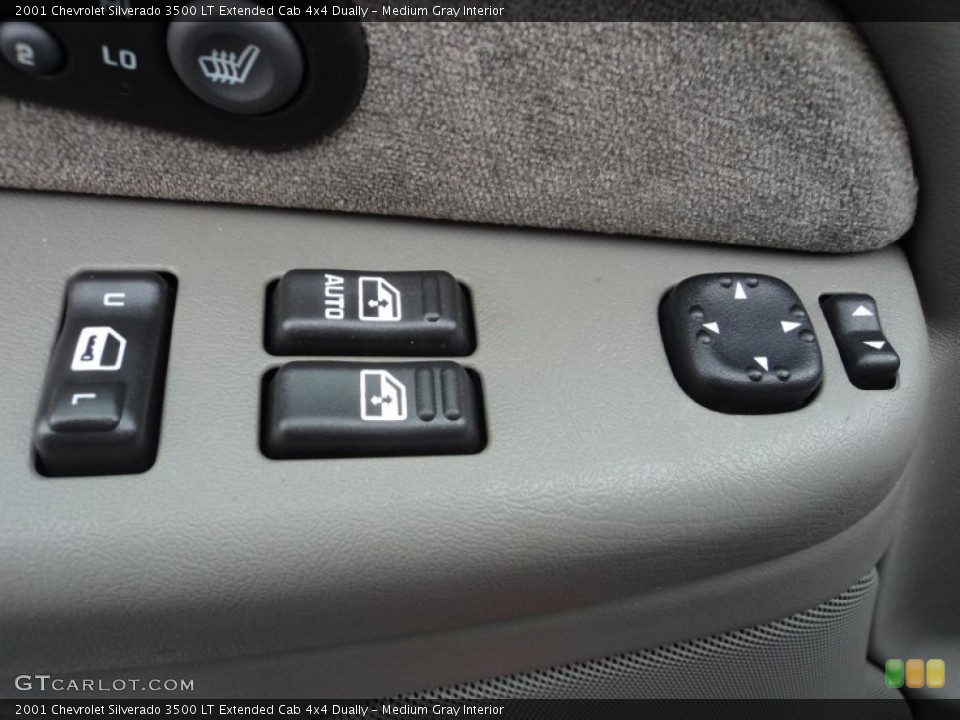 Medium Gray Interior Controls for the 2001 Chevrolet Silverado 3500 LT Extended Cab 4x4 Dually #76990734