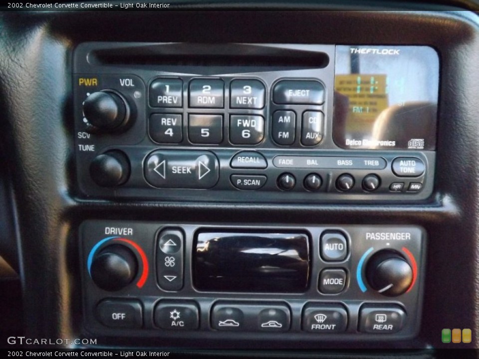 Light Oak Interior Controls for the 2002 Chevrolet Corvette Convertible #76991889