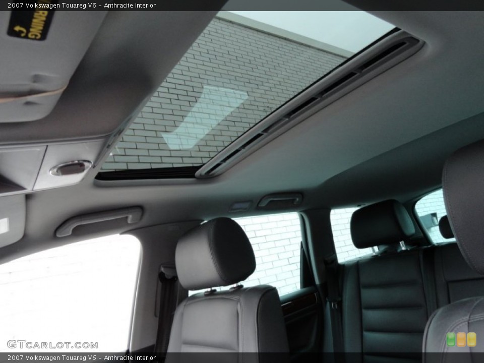 Anthracite Interior Sunroof for the 2007 Volkswagen Touareg V6 #76993272