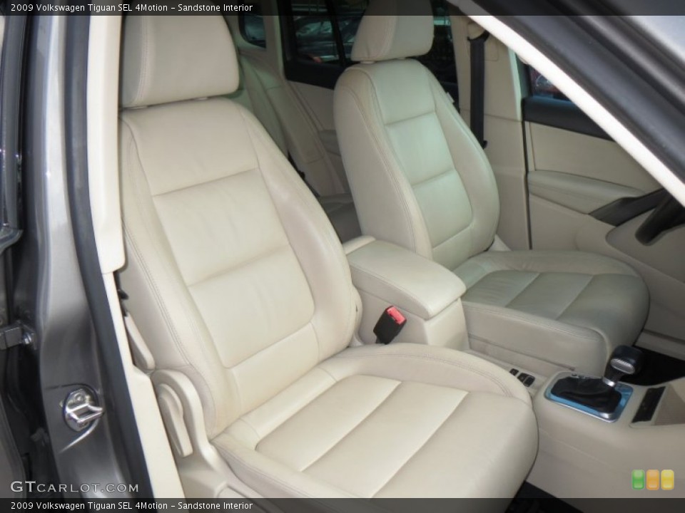 Sandstone Interior Photo for the 2009 Volkswagen Tiguan SEL 4Motion #76994352