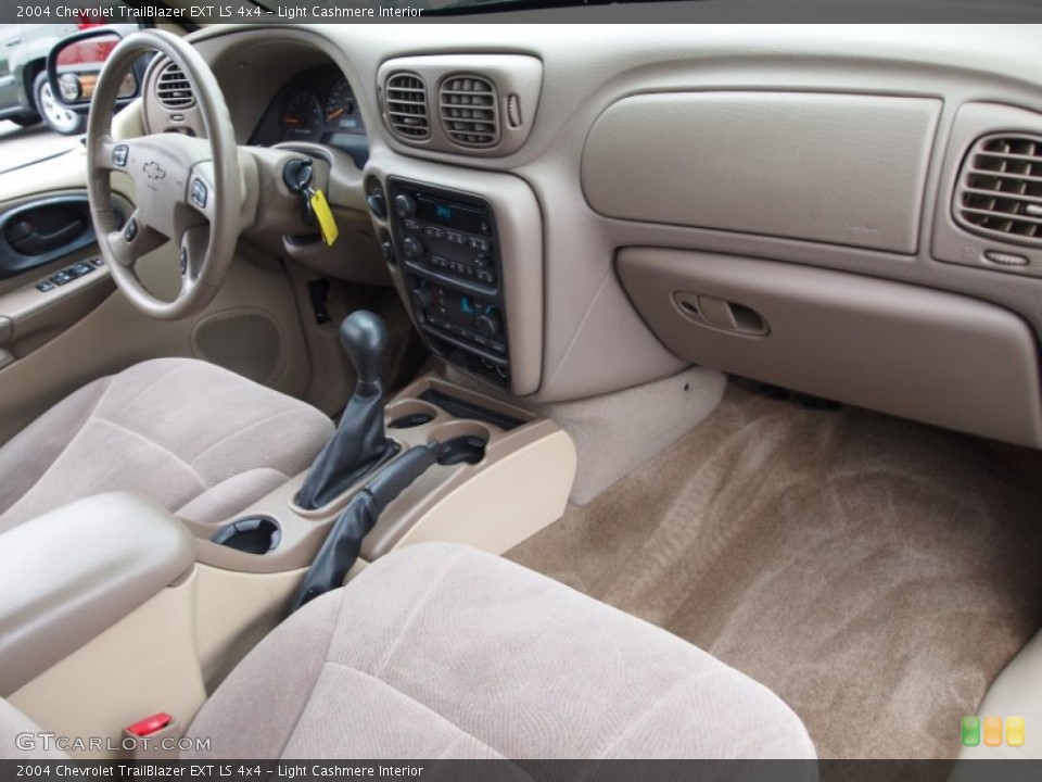 Light Cashmere Interior Dashboard for the 2004 Chevrolet TrailBlazer EXT LS 4x4 #76997724