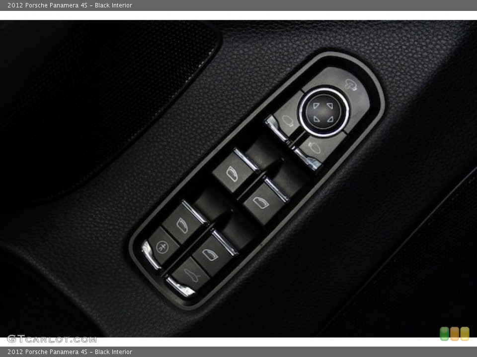 Black Interior Controls for the 2012 Porsche Panamera 4S #76998645