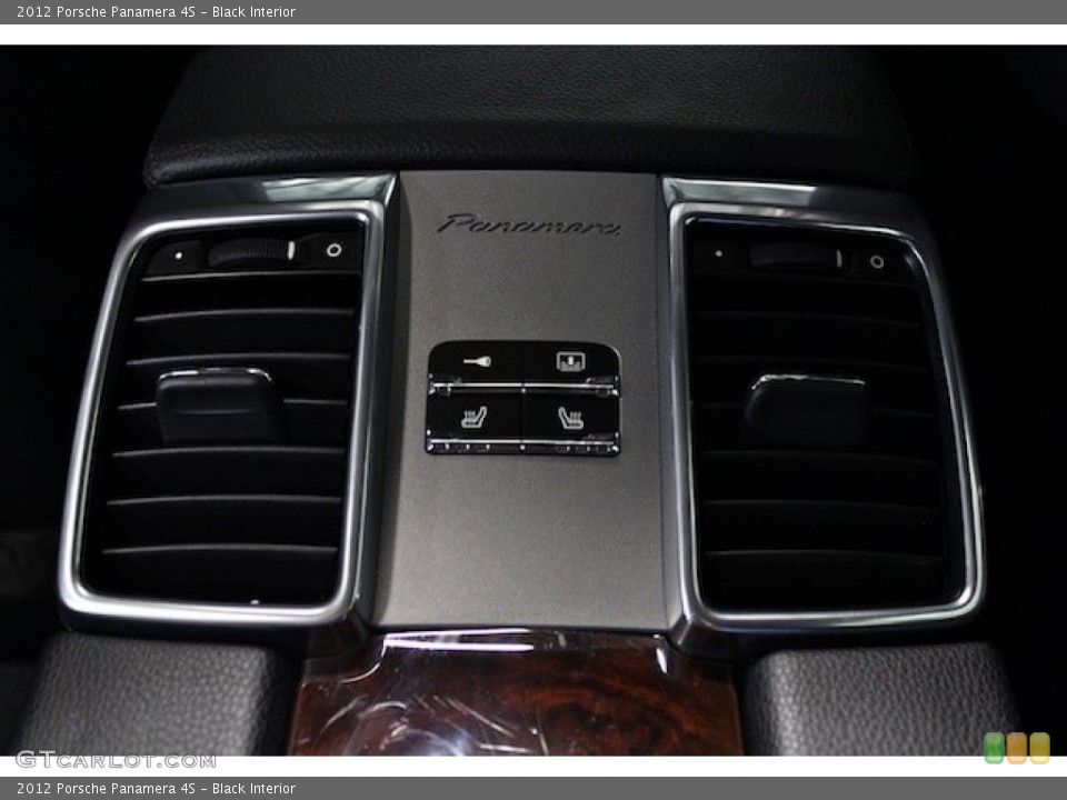 Black Interior Controls for the 2012 Porsche Panamera 4S #76999292