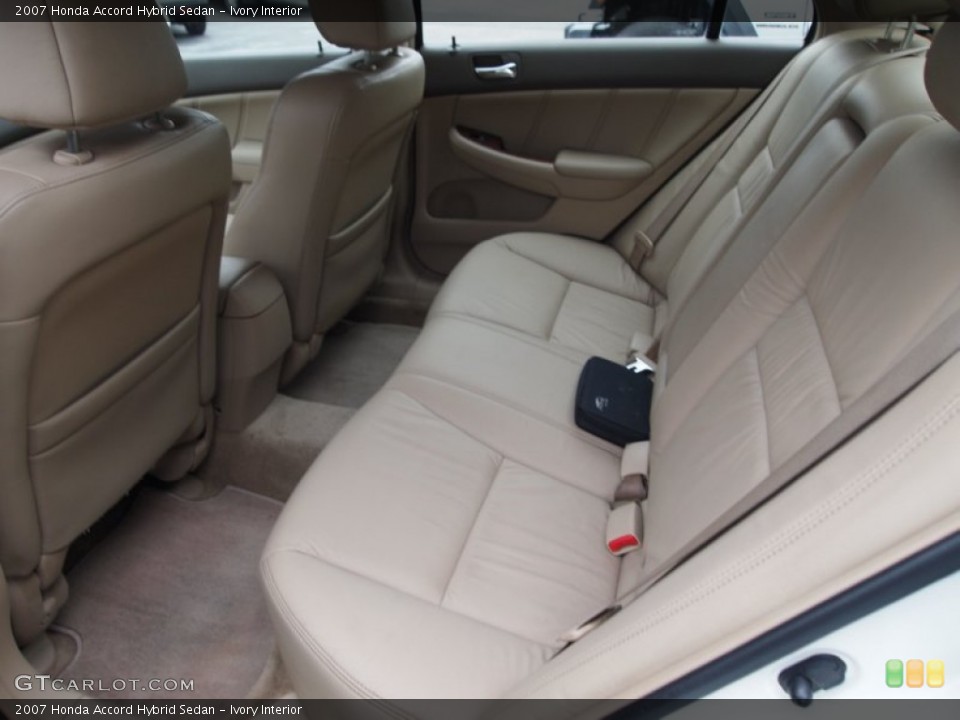 Ivory Interior Rear Seat for the 2007 Honda Accord Hybrid Sedan #77001348