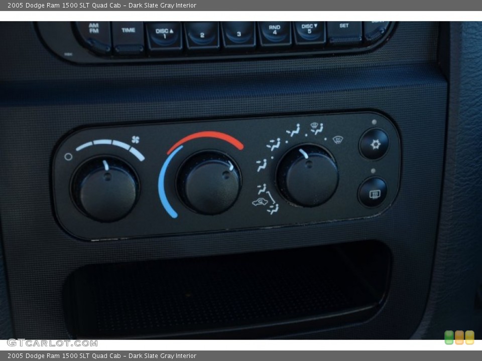Dark Slate Gray Interior Controls for the 2005 Dodge Ram 1500 SLT Quad Cab #77003043
