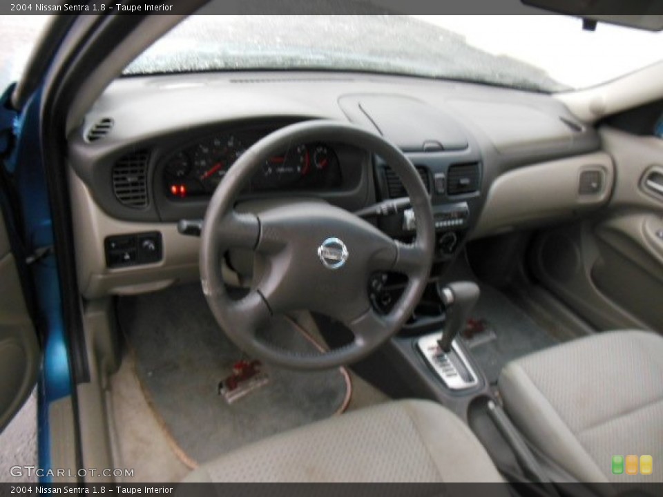 Taupe 2004 Nissan Sentra Interiors