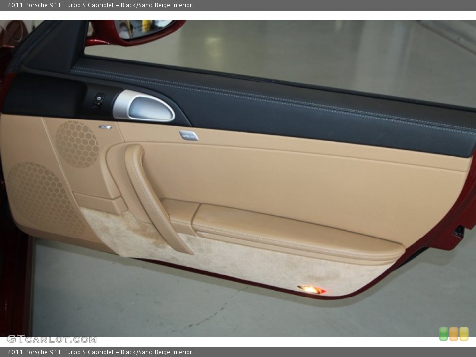 Black/Sand Beige Interior Door Panel for the 2011 Porsche 911 Turbo S Cabriolet #77023992