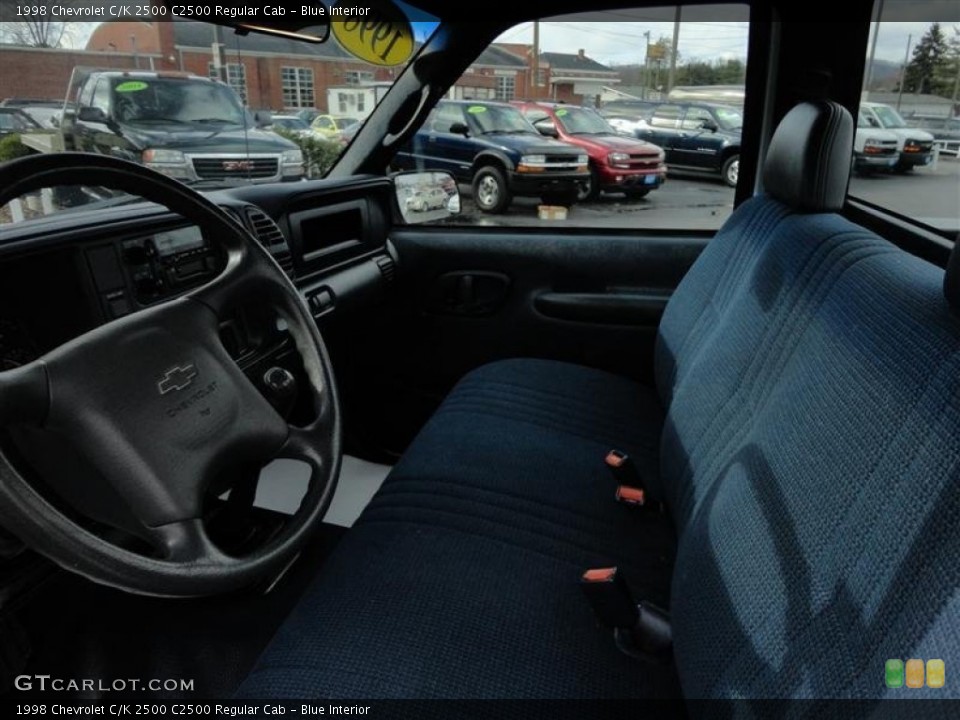 Blue Interior Photo for the 1998 Chevrolet C/K 2500 C2500 Regular Cab #77024166