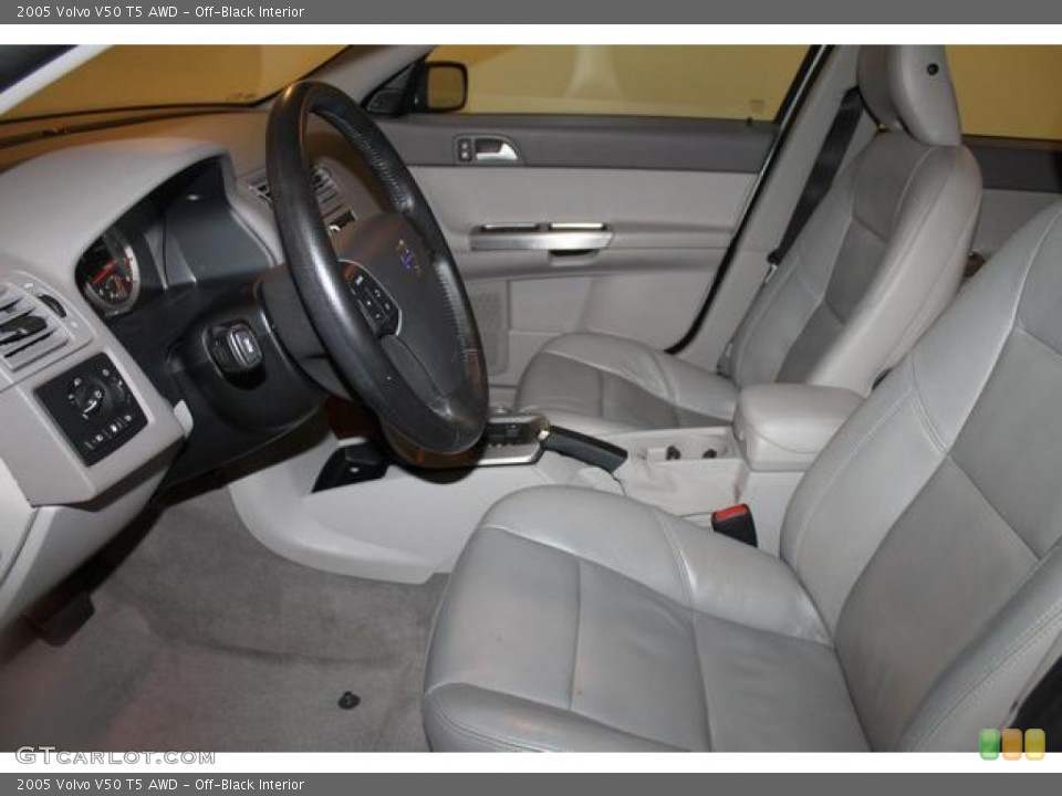 Off-Black Interior Photo for the 2005 Volvo V50 T5 AWD #77029047