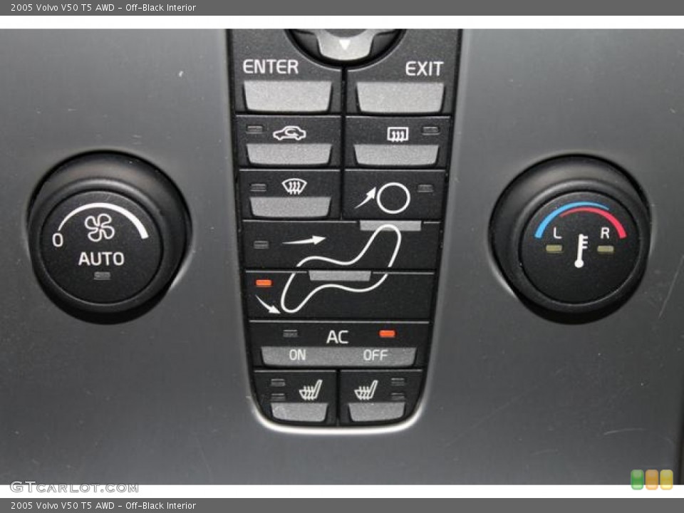 Off-Black Interior Controls for the 2005 Volvo V50 T5 AWD #77029328