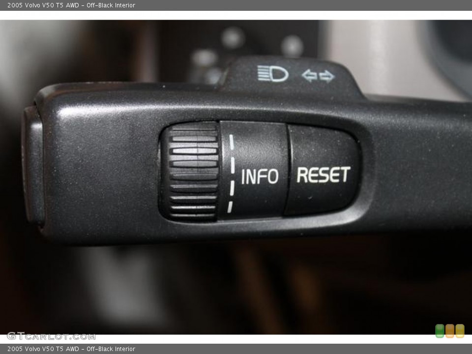 Off-Black Interior Controls for the 2005 Volvo V50 T5 AWD #77029426