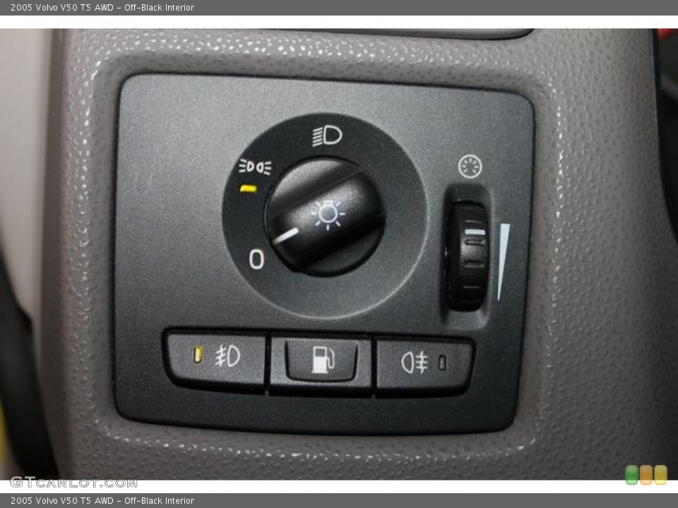 Off-Black Interior Controls for the 2005 Volvo V50 T5 AWD #77029446