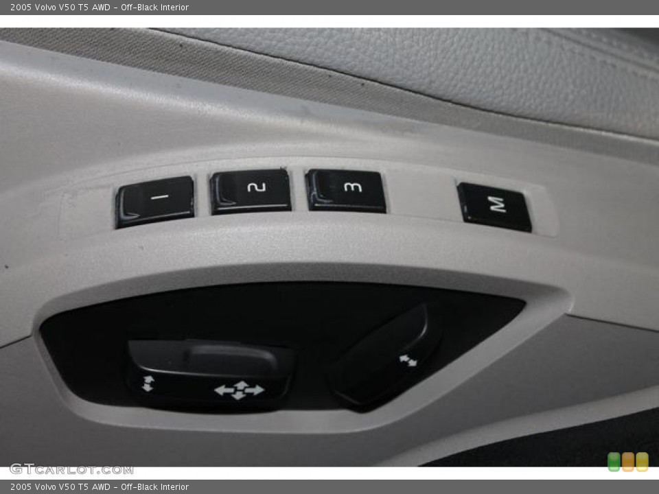 Off-Black Interior Controls for the 2005 Volvo V50 T5 AWD #77029461