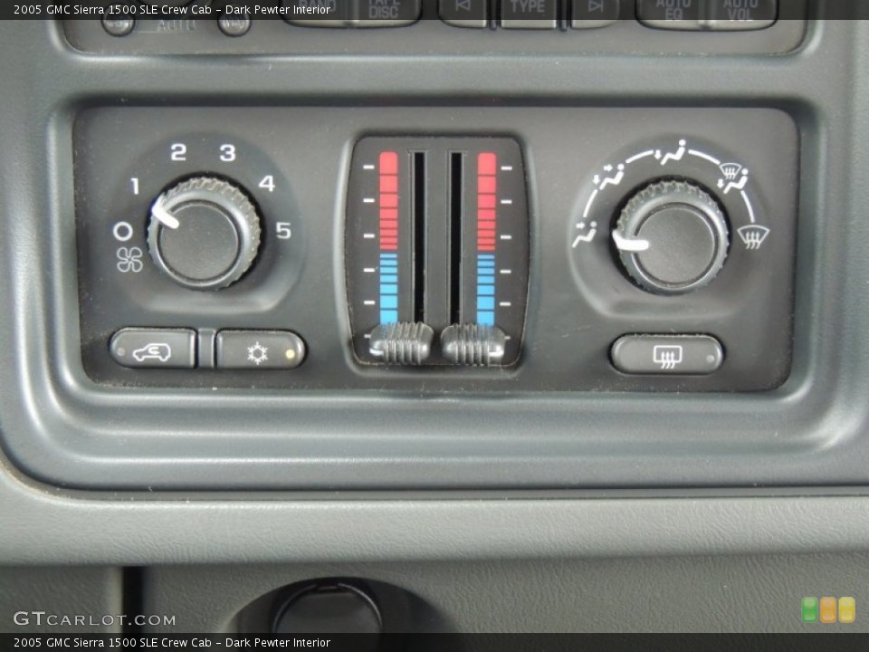 Dark Pewter Interior Controls for the 2005 GMC Sierra 1500 SLE Crew Cab #77030382