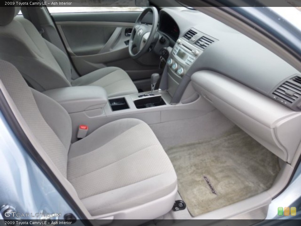 Ash Interior Photo for the 2009 Toyota Camry LE #77033796
