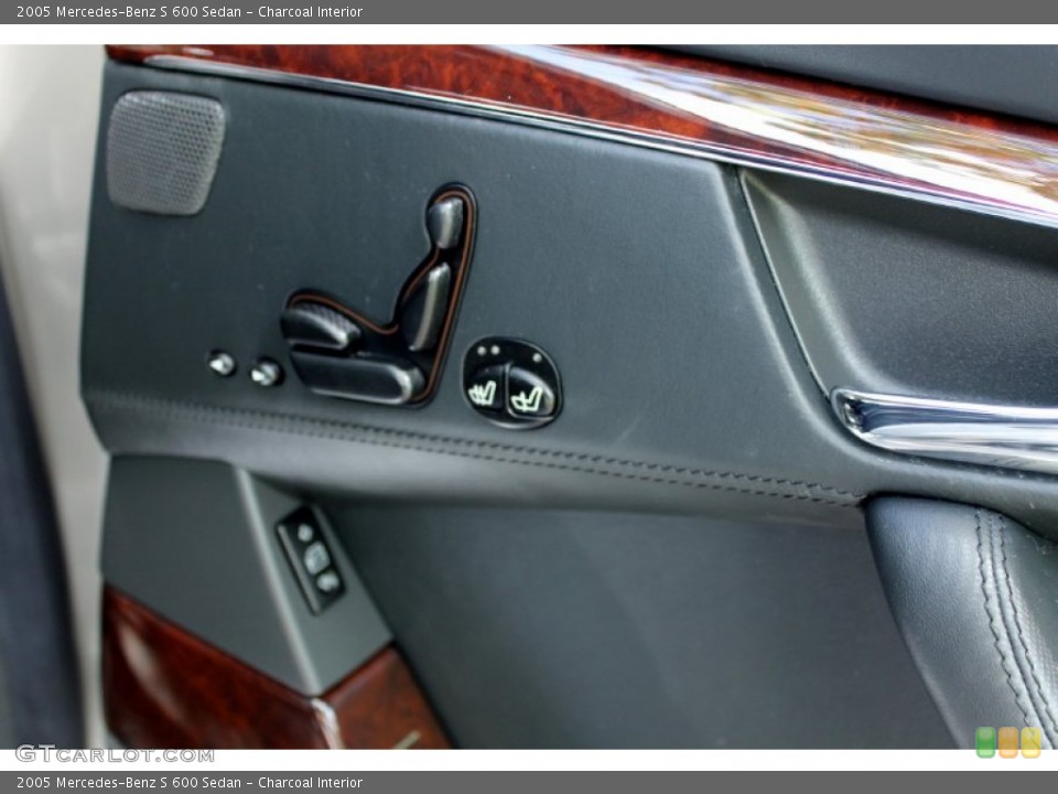 Charcoal Interior Controls for the 2005 Mercedes-Benz S 600 Sedan #77038440