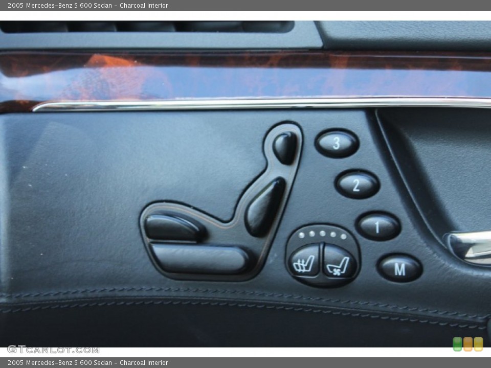 Charcoal Interior Controls for the 2005 Mercedes-Benz S 600 Sedan #77038527