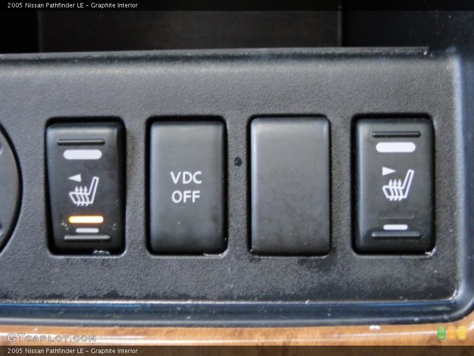 Graphite Interior Controls for the 2005 Nissan Pathfinder LE #77040240